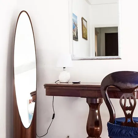 Rotonda Diaz Apartment Naples